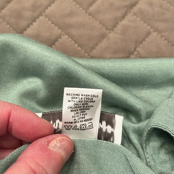 Times Two Jade Long Sleeve Solid Side Tie Maternity Top/ NWT/Large - Picture 7 of 11